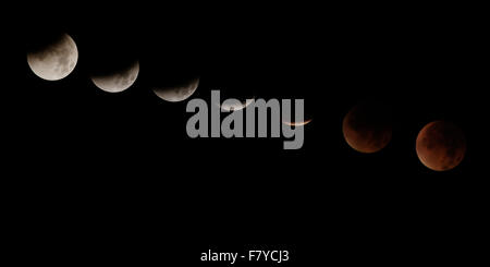 Lunar Eclipse, 2015, composito Finsing, Baviera, Germania Foto Stock