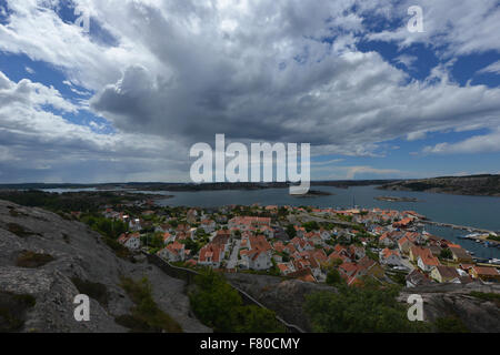 Vista su fjällbacka, västra götalands län, Svezia Foto Stock