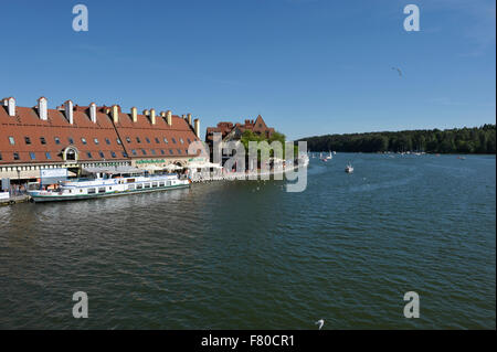 Mikolajki (nikolaiken) a jezioro mikolajskie (lago mikolajskie/nikolaiker vedere), di Warmia-masuria - Polonia Foto Stock