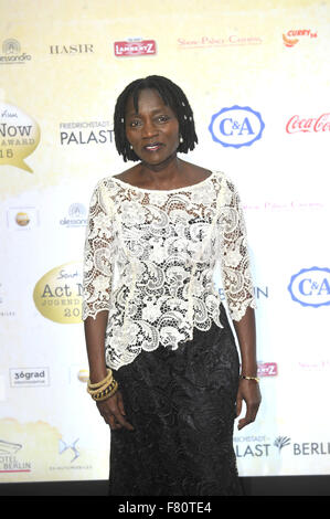 Agire ora Jugend Award 2015 (Auma Obama di gala) al Friedrichstadtpalast in Mitte offre: Auma Obama Dove: Berlino, Germania Quando: 02 Nov 2015 Foto Stock