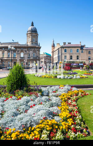 Scafo Museo Marittimo nel Dock edificio uffici da Queens Gardens Kingston upon Hull Yorkshire England Regno Unito GB EU Europe Foto Stock