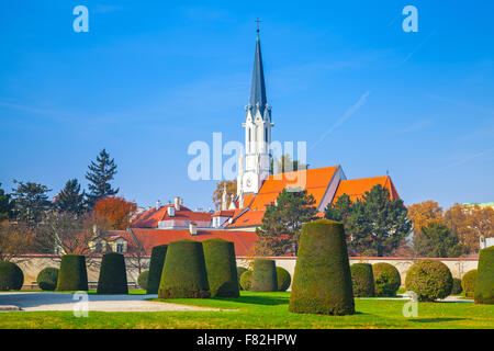 Chiesa parrocchiale Maria Hietzing vicino al Palazzo di Schonbrunn di Vienna, Austria Foto Stock