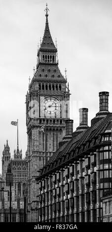 Case del Parlamento Londra vista di St Stephen's tower Foto Stock