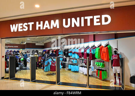 West Ham United football club negozio kit open plan negozio di fronte al Intu indoor Lakeside Shopping Mall a West Thurrock in Essex England Regno Unito Foto Stock