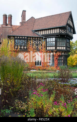 Schloss Cecilienhof nel Neuer Park, Potsdam, luogo di ritrovo per il 1945 Conferenza di Potsdam che ha diviso la Germania occupata. Foto Stock