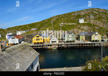 Maestoso vecchio villaggio di Nyksund in estate vesteraalen nel nord della Norvegia Foto Stock