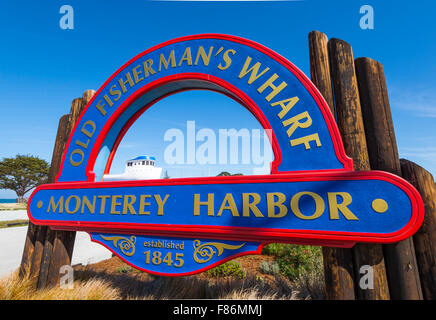 Vecchio Pontile del Pescatore di segno. Porto di Monterey, California, Stati Uniti. Foto Stock