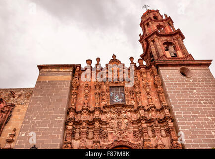 Templo de San Francisco Facciata chiesa di San Miguel De Allende, Messico. La Chiesa di San Francisco è stato creato nel 1778. Foto Stock