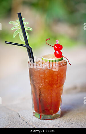 Bevande rinfrescanti cocktail tropicale 'Master Blaster' nel periodo estivo Foto Stock