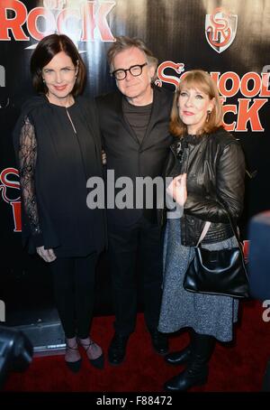 New York, NY, STATI UNITI D'AMERICA. 6 dicembre, 2015. Elizabeth McGovern, Kevin McNally, Phyllis Logan presso gli arrivi per la scuola di roccia apertura notturna su Broadway, Winter Garden Theatre di New York, NY Dicembre 6, 2015. Credito: Derek Storm/Everett raccolta/Alamy Live News Foto Stock