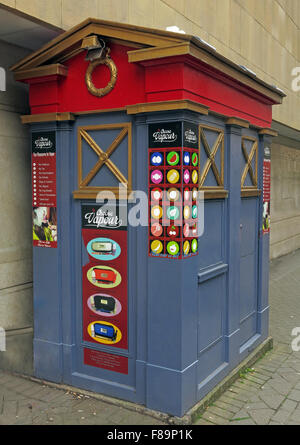 Edinburgh policebox ora un Vaping shop , Edimburgo, Scozia, Regno Unito Foto Stock