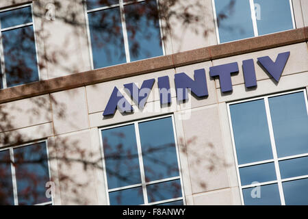 Un logo segno al di fuori della sede di Avintiv a Charlotte, Carolina del Nord il 28 novembre 2015. Foto Stock