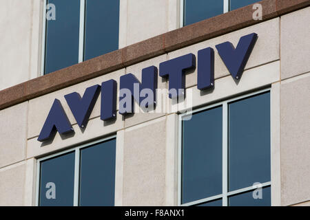 Un logo segno al di fuori della sede di Avintiv a Charlotte, Carolina del Nord il 28 novembre 2015. Foto Stock