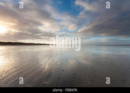 Una vista dalla spiaggia Berrow, Somerset, Regno Unito. Foto Stock