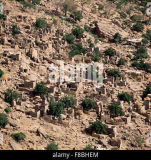 Granai in villaggio Dogon Idjeli inferiore del Mali. Foto Stock