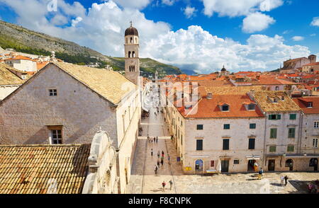 Dubrovnik, Stradun street, principale luogo nel paese vecchio di Dubrovnik, Croazia Foto Stock