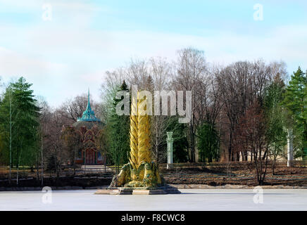 La fontana di spighe di grano in salone di Mosca di conquiste nazionali Foto Stock