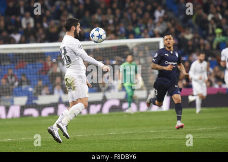 Madrid, Spagna. L'8 dicembre, 2015. Isco (centrocampista Real Madrid F.C.) in azione durante la UEFA Champions League match tra Real Madrid e a Malmo FF a Santiago Bernabeu l 8 dicembre 2015 a Madrid Credit: Jack Abuin/ZUMA filo/Alamy Live News Foto Stock