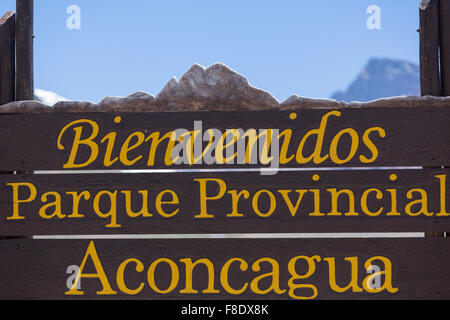 Segno di benvenuto all'Aconcagua Parco Nazionale Foto Stock