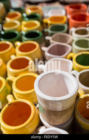 Yerba mate esterni venduti nel mercato a Puente del Inca Foto Stock