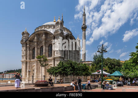 La Moschea Ortakoy, Istanbul, Turchia Foto Stock