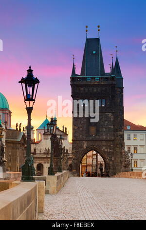 Torre del Ponte della Città Vecchia, il Ponte Carlo, Praga, Repubblica Ceca, UNESCO Foto Stock