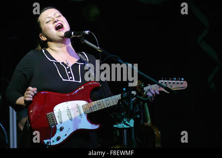 Eliza Carthy MBE è un folk inglese noto musicista sia per cantare e suonare il violino. Ella è la figlia del folk inglese musi Foto Stock