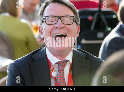 Lord Peter Mandleson,ex spin doctor e consulente di Tony Blair e Gordon Brown,presso il partito laburista conferenza in Brighton Foto Stock