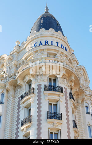 Hotel di lusso InterContinental Carlton, situato sul famoso 'Croisette' boulevard a Cannes Riviera francese Foto Stock