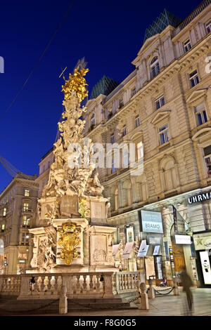 La Pestsäule ( Colonna della Peste) in Graben, una delle principali strade commerciali di Vienna, Austria. Foto Stock