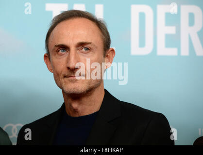 Berlino, Germania. 09Dec, 2015. Direttore francese Guillaume Nicloux arriva per l'apertura del film francese Settimana e photocall per il film "la Valle dell'amore" a Berlino, Germania, 09 dicembre 2015. Credito: dpa/Alamy Live News Foto Stock