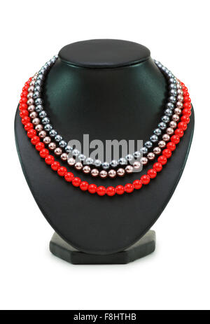 Varie collane di perle isolato sul bianco Foto Stock