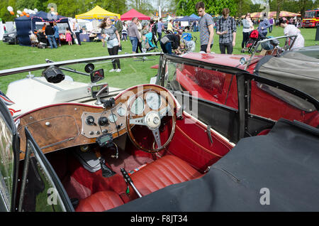 Vintage MG auto sportive, Rugby Fiera di Primavera, Rugby, Warwickshire, Inghilterra Foto Stock