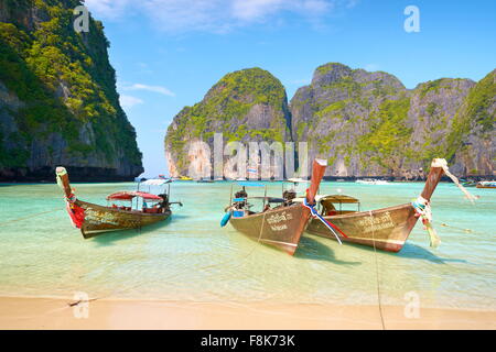 Thailandia spiaggia tropicale, Maya Bay, Phi Phi Leh Island, sul Mare delle Andamane, Asia Foto Stock