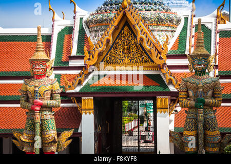 Demon Guardian in Wat Phra Kaew Grand Palace di Bangkok Foto Stock