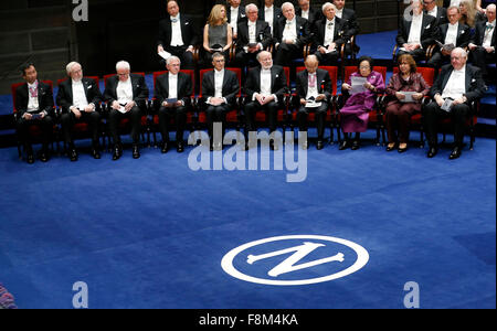 Stoccolma, Svezia. Decimo Dec, 2015. Premi Nobel partecipare al Premio Nobel Cerimonia di premiazione presso la Sala dei Concerti di Stoccolma capitale della Svezia, Dic 10, 2015. Credito: Voi Pingfan/Xinhua/Alamy Live News Foto Stock