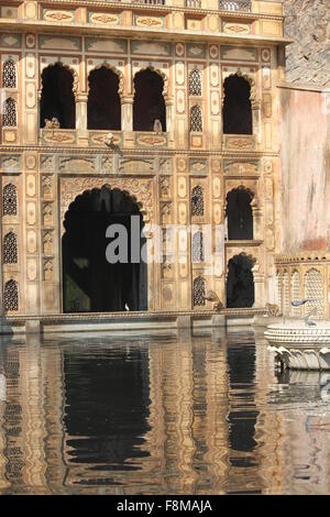 Jaipur, India, 30 Novembre 2012: Galta tempio (o le scimmie tempio).Galtaji è un antico pellegrinaggio indù sito nella città o Foto Stock