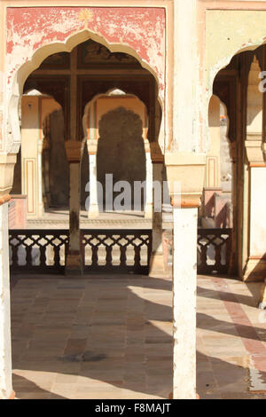 Jaipur, India, 30 Novembre 2012: Galta tempio (o le scimmie tempio).Galtaji è un antico pellegrinaggio indù sito nella città o Foto Stock