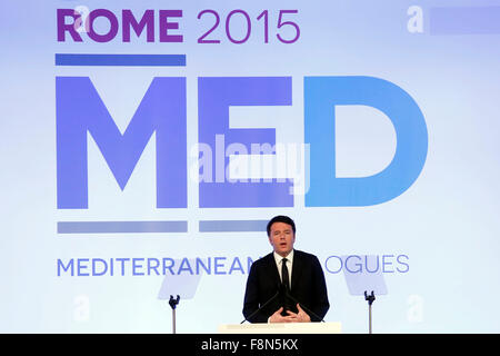 Roma, Italia. 10 dicembre, 2015. Matteo Renzi Parco dei Principi Hotel Forum Med 2015, finestre di dialogo mediterraneo. Photo Samantha Zucchi Insidefoto Foto Stock