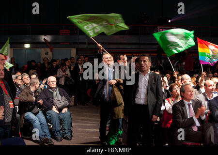 Creteil, Francia. 09Dec, 2015. Claude Bartolone incontro politico PS, francese ala sinistra, Creteil, Francia Credito: Ania Freindorf/Alamy Live News Foto Stock