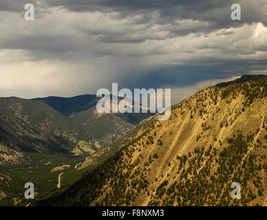 Sulla parte superiore del mondo () Beartooth Highway, Montana/Wyoming, STATI UNITI D'AMERICA. Foto Stock