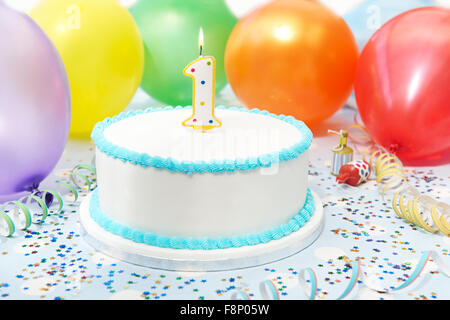 Celebra la torta per bambini primo compleanno Foto Stock