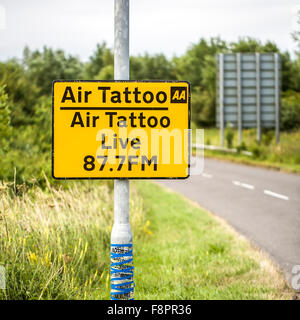 Segno per Air Tattoo Radio Live presso il Royal International Air Tattoo Fairford Foto Stock