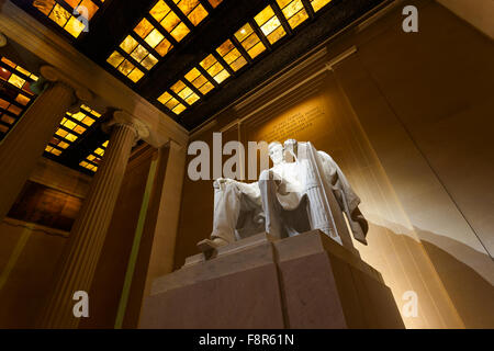 Lincoln Memorial illuminata di notte a Washington DC Foto Stock