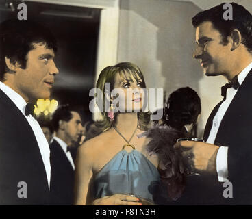 Non dimenticherò mai che cosa è"isname, aka: Era kommt danach ?, Großbritannien 1967, Regie: Michael Winner, Darsteller: Oliver Reed (links), Foto Stock