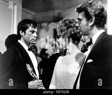 Non dimenticherò mai che cosa è"isname, aka: Era kommt danach ?, Großbritannien 1967, Regie: Michael Winner, Darsteller: Oliver Reed (links), Foto Stock