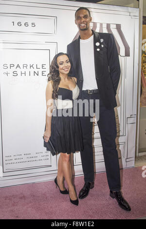 Proprietario Adrienne Bosh, moglie di Miami Heat star, Chris Bosh, ospita un VIP Privato sneak peek party a brillantezza e lucentezza Darling in Miami Beach con: Adrienne Bosh, Chris Bosh dove: Miami Beach, Florida, Stati Uniti quando: 09 Nov 2015 Foto Stock