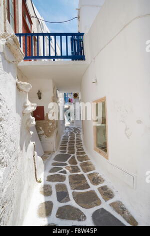 Pareti dipinte di bianco, la città di Mykonos, Chora, a Mykonos, Grecia Foto Stock