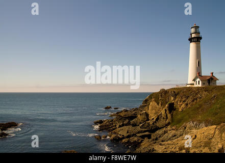 Serata all'oceano pacifico vicino a Pigeon Point lighthouse in California, Stati Uniti d'America Foto Stock