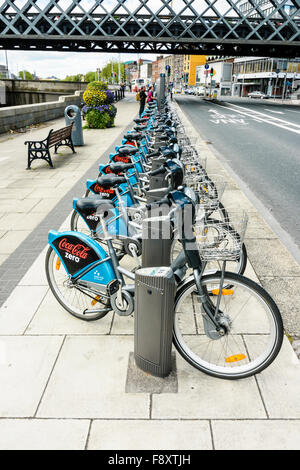 Coca-Cola Zero Dublinbikes - Noleggio bici sistema in Dublino, Irlanda Foto Stock